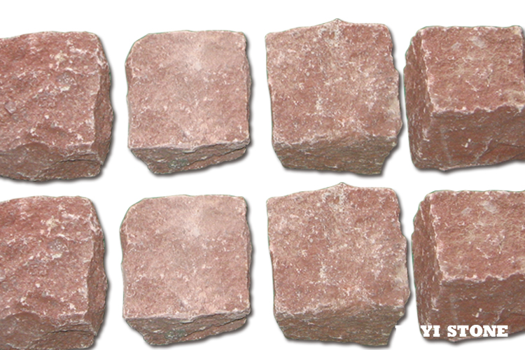 Cubes PT-Red Granite All sides natural split 10x10x10cm